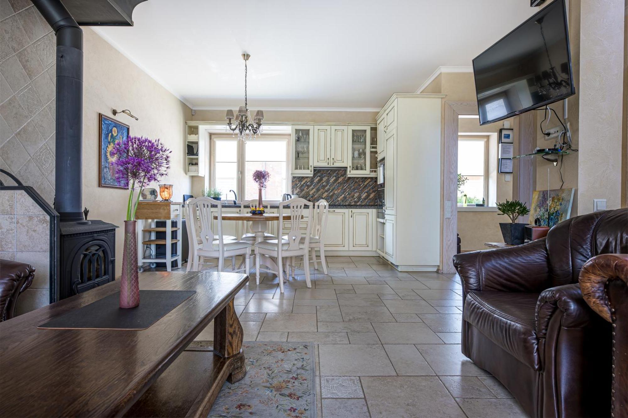 פלאנגה Villa With Private Pool Laumes Juosta מראה חיצוני תמונה